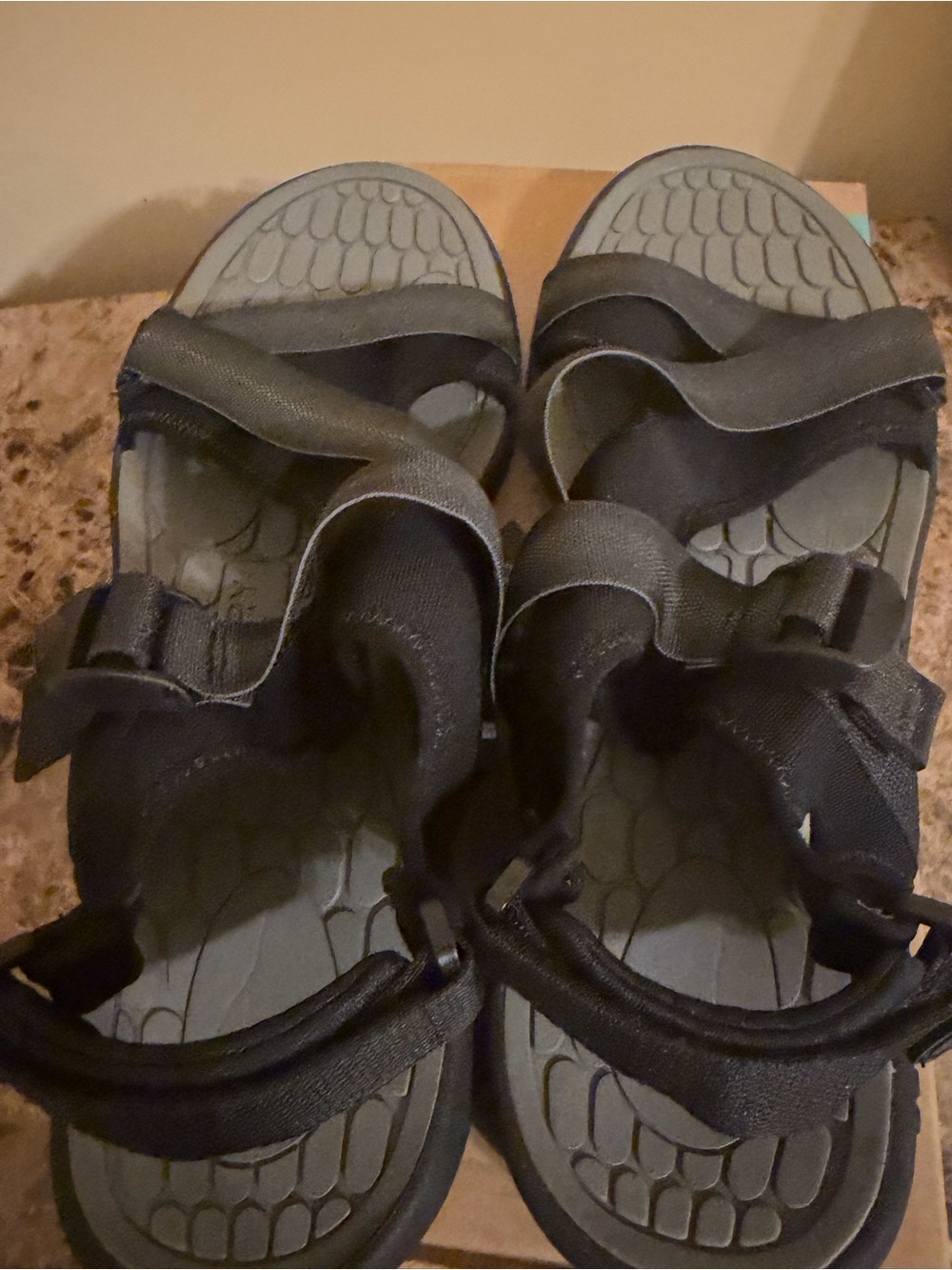 Sperry Men’s Blsck  and Gray Strapped Sandals